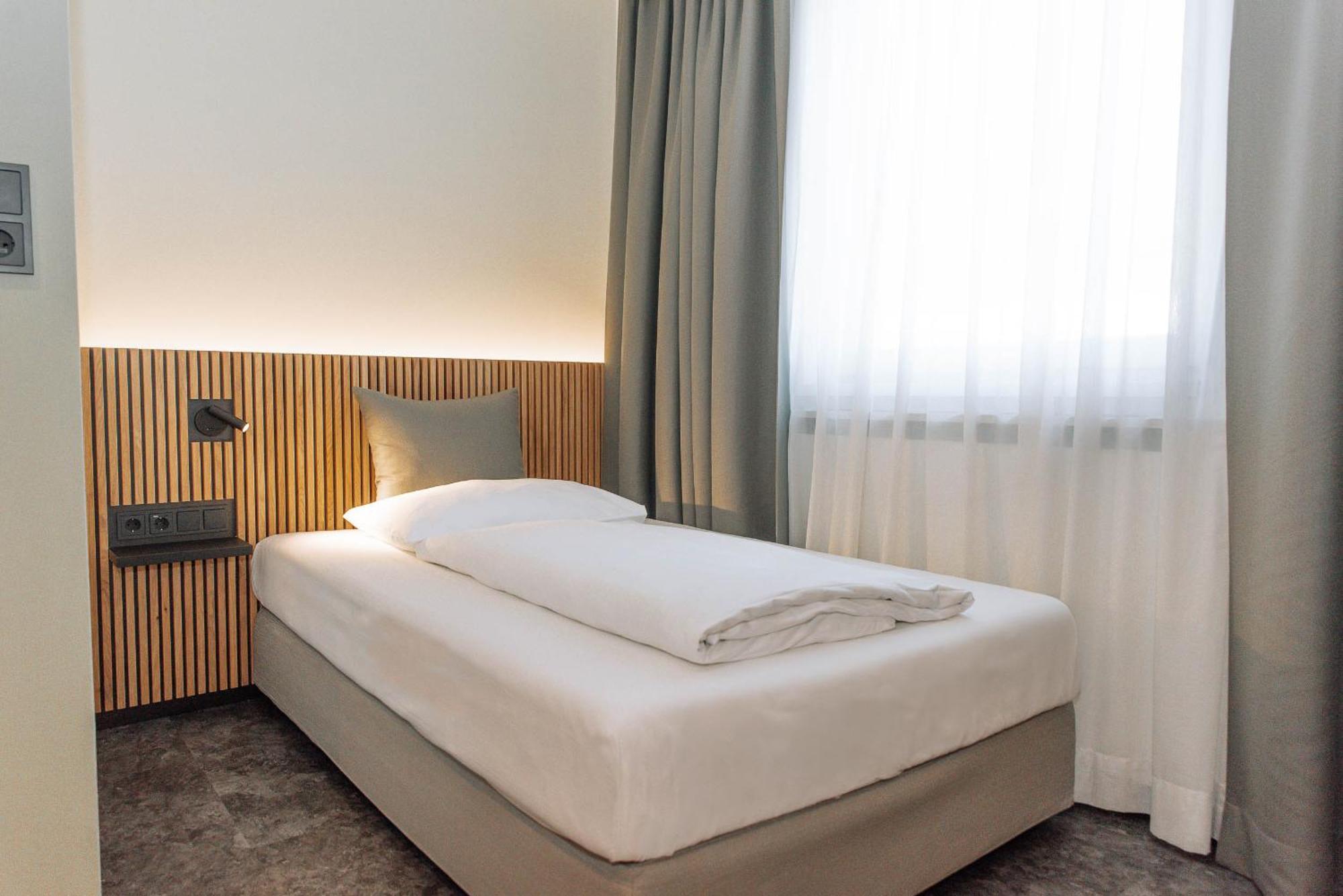 Heinhotel Vienna Airport Schwechat Dış mekan fotoğraf