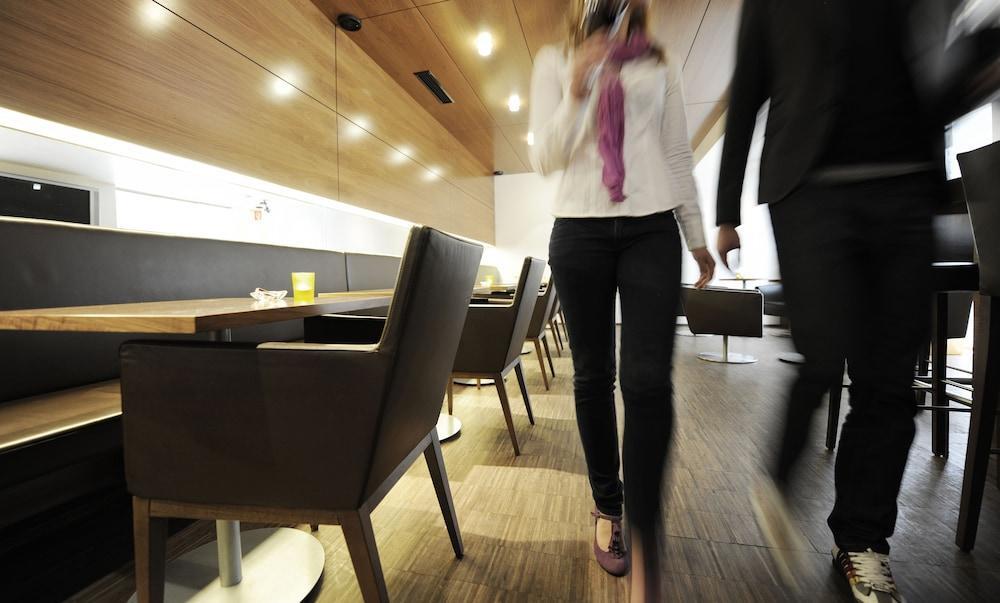 Heinhotel Vienna Airport Schwechat Dış mekan fotoğraf